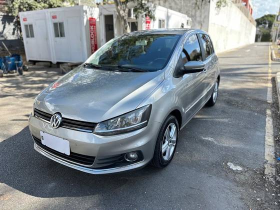 VOLKSWAGEN FOX 1.6 MSI HIGHLINE 16V FLEX 4P MANUAL VOLKSWAGEN FOX 1.6 MSI HIGHLINE 16V FLEX 4P MANUAL
